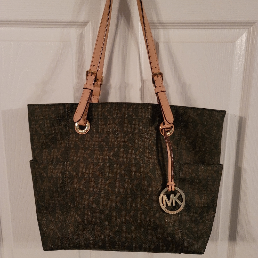 Michael Kors Signature Tote
